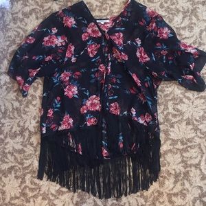 Floral kimono, with fringe